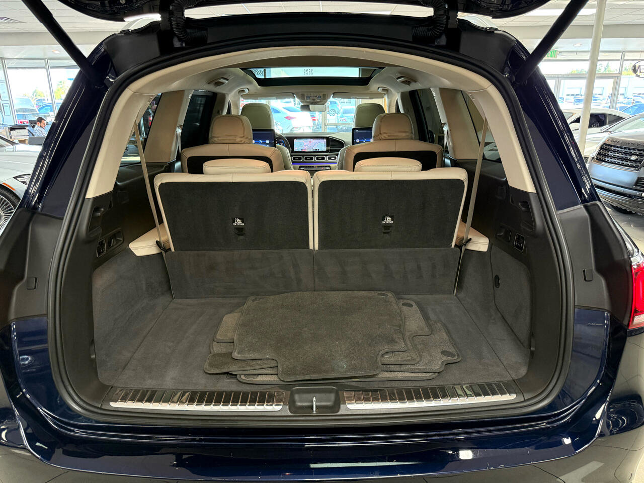 Used 2020 Mercedes-Benz GLS 450 4MATIC image 33