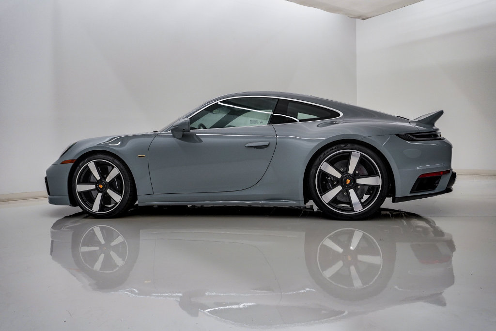 Used 2023 Porsche 911 Sport Classic RWD image 2