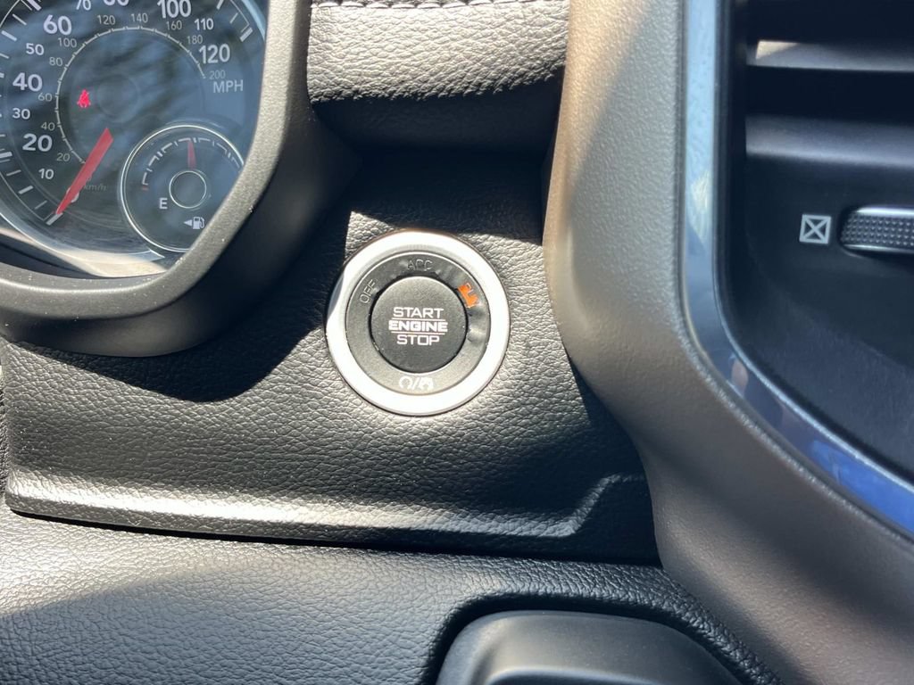 Used 2019 RAM 1500 Laramie w/ Sport Appearance Package AWD/4WD image 41