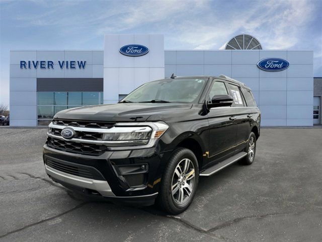 Certified 2022 Ford Expedition Limited image 3