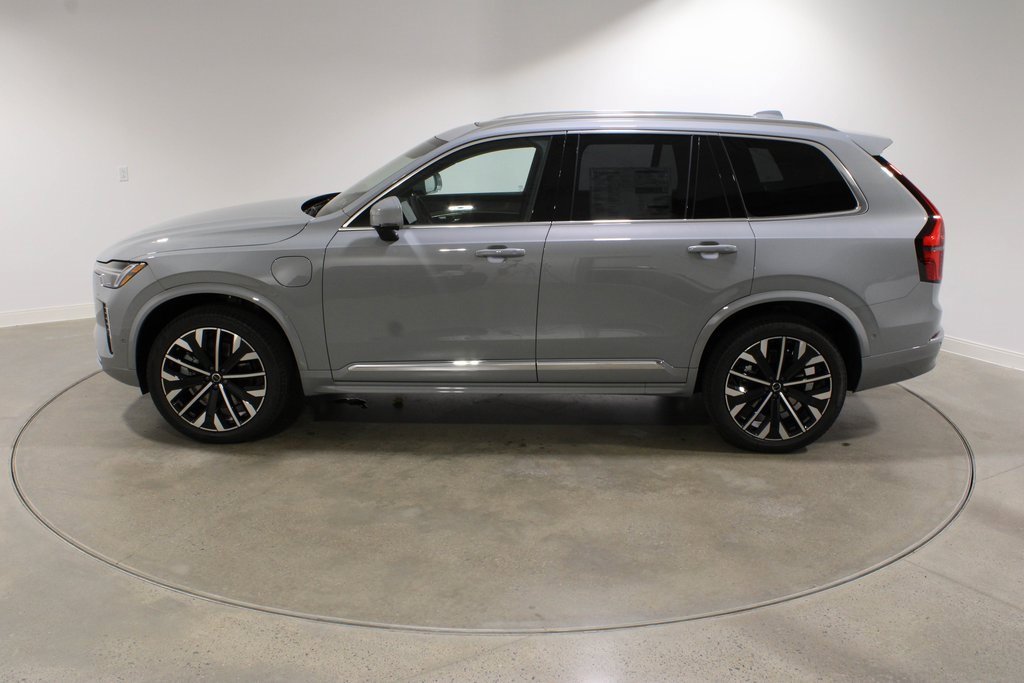 New 2026 Volvo XC90 T8 Plus image 3