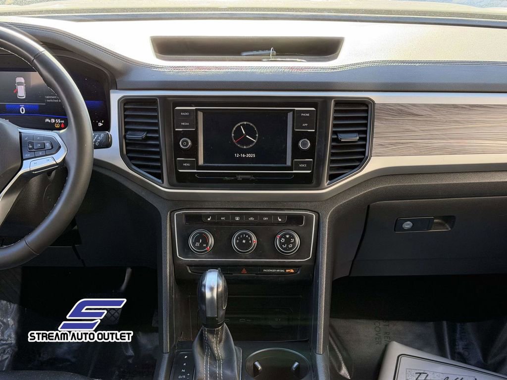 Used 2022 Volkswagen Atlas Cross Sport SE image 39