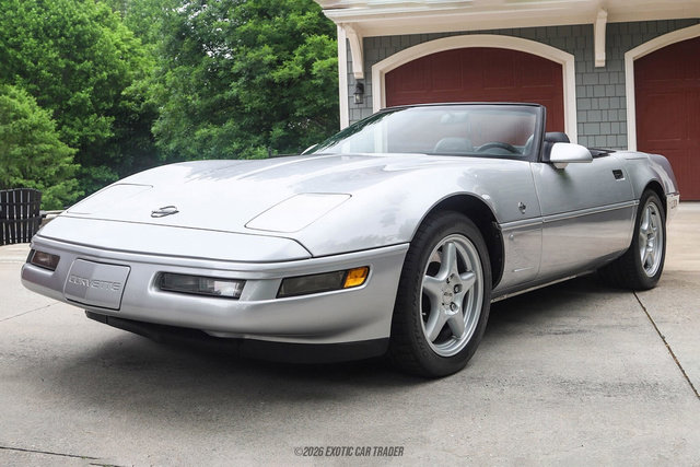 Used 1996 Chevrolet Corvette Convertible RWD image 14