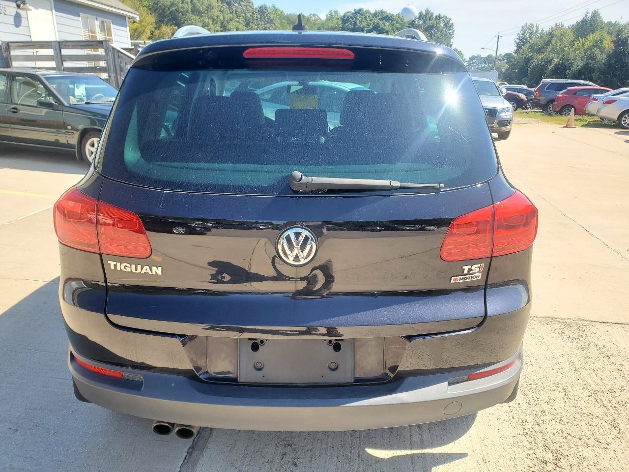 Used 2017 Volkswagen Tiguan Wolfsburg Edition AWD/4WD image 10