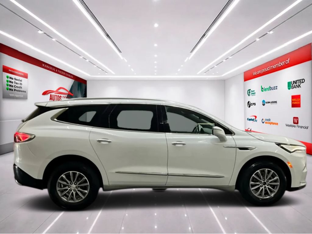 Used 2022 Buick Enclave Premium AWD/4WD image 9