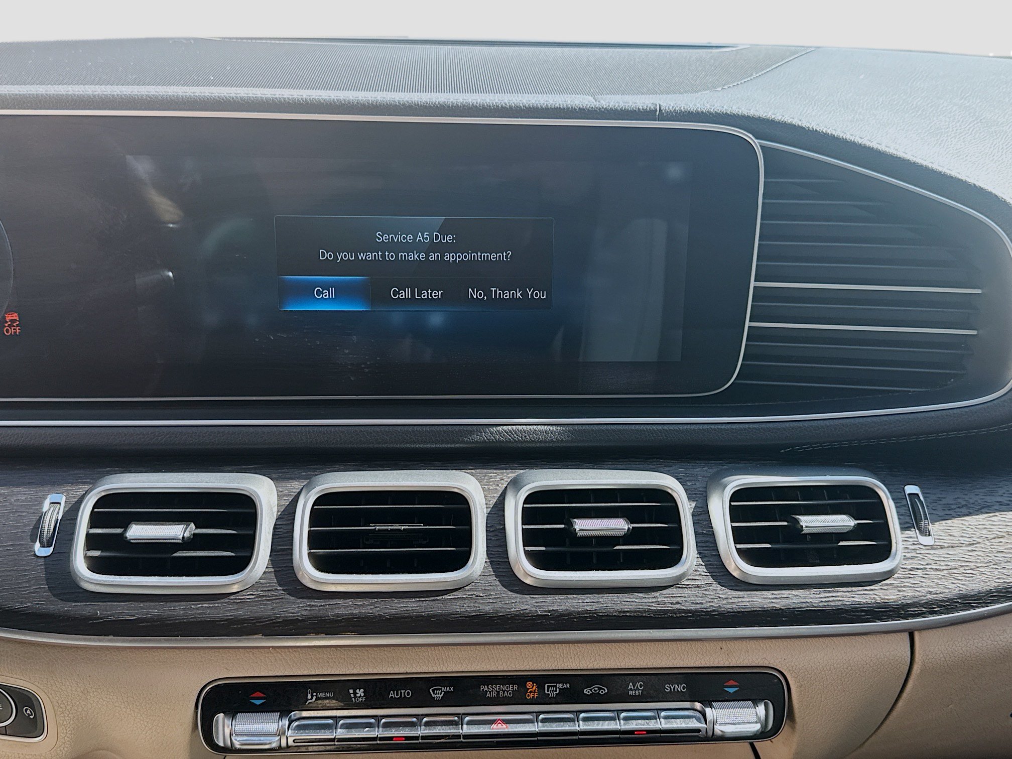 Used 2021 Mercedes-Benz GLS 450 4MATIC image 10