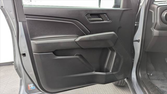 Used 2023 Chevrolet Colorado W/T RWD image 13