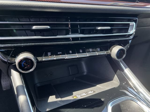 Certified 2024 Chevrolet Traverse Z71 AWD/4WD image 16
