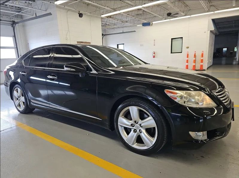 Used 2012 Lexus LS 460 w/ Luxury Value Edition RWD image 5
