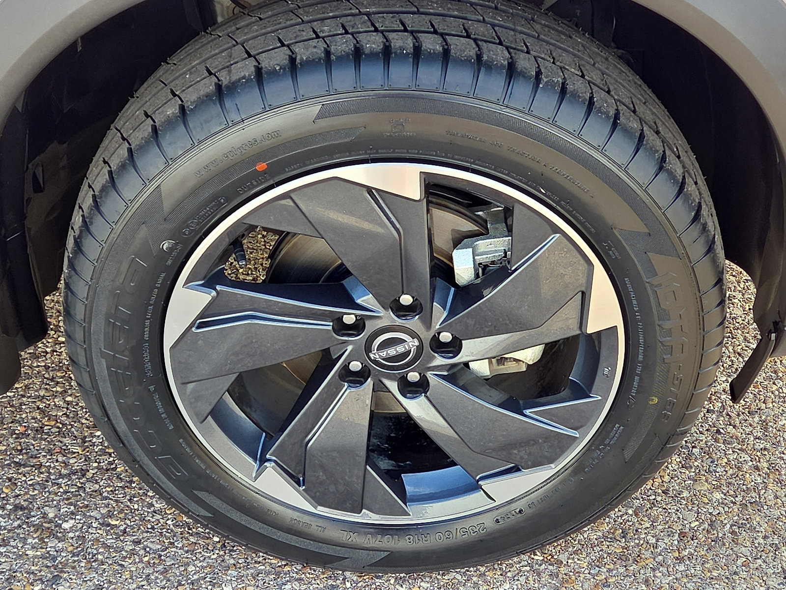 Used 2024 Nissan Rogue SV image 7