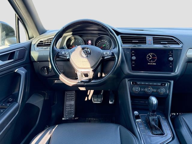 Used 2021 Volkswagen Tiguan SE R-Line image 21