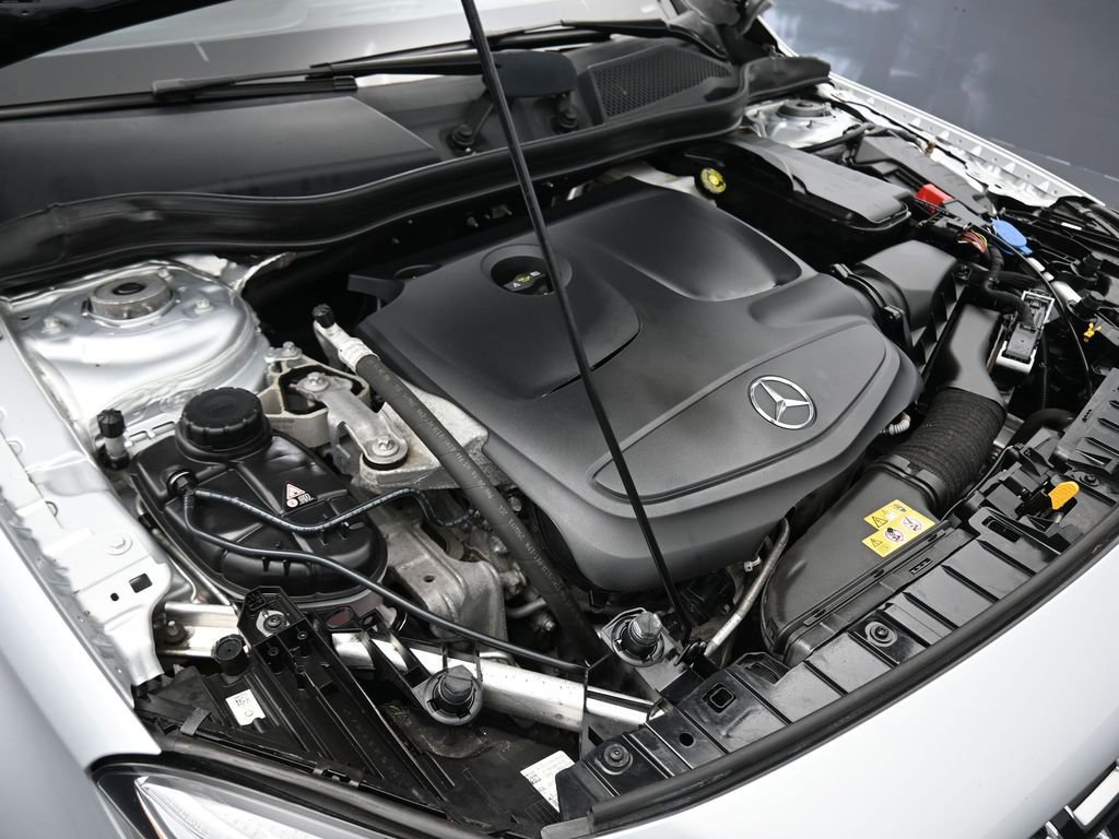 Used 2019 Mercedes-Benz GLA 250 4MATIC image 58