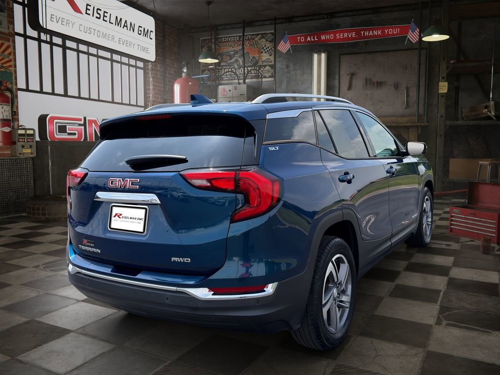Certified 2019 GMC Terrain SLT w/ Preferred Package AWD/4WD image 3