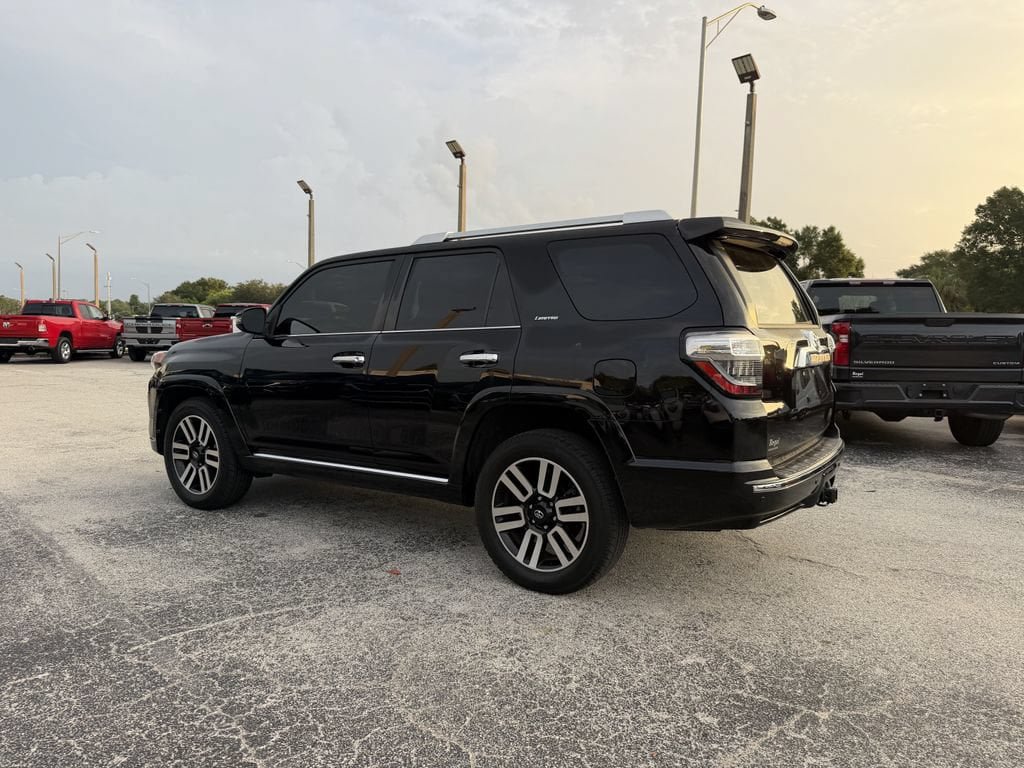 Used 2023 Toyota 4Runner Limited RWD image 7