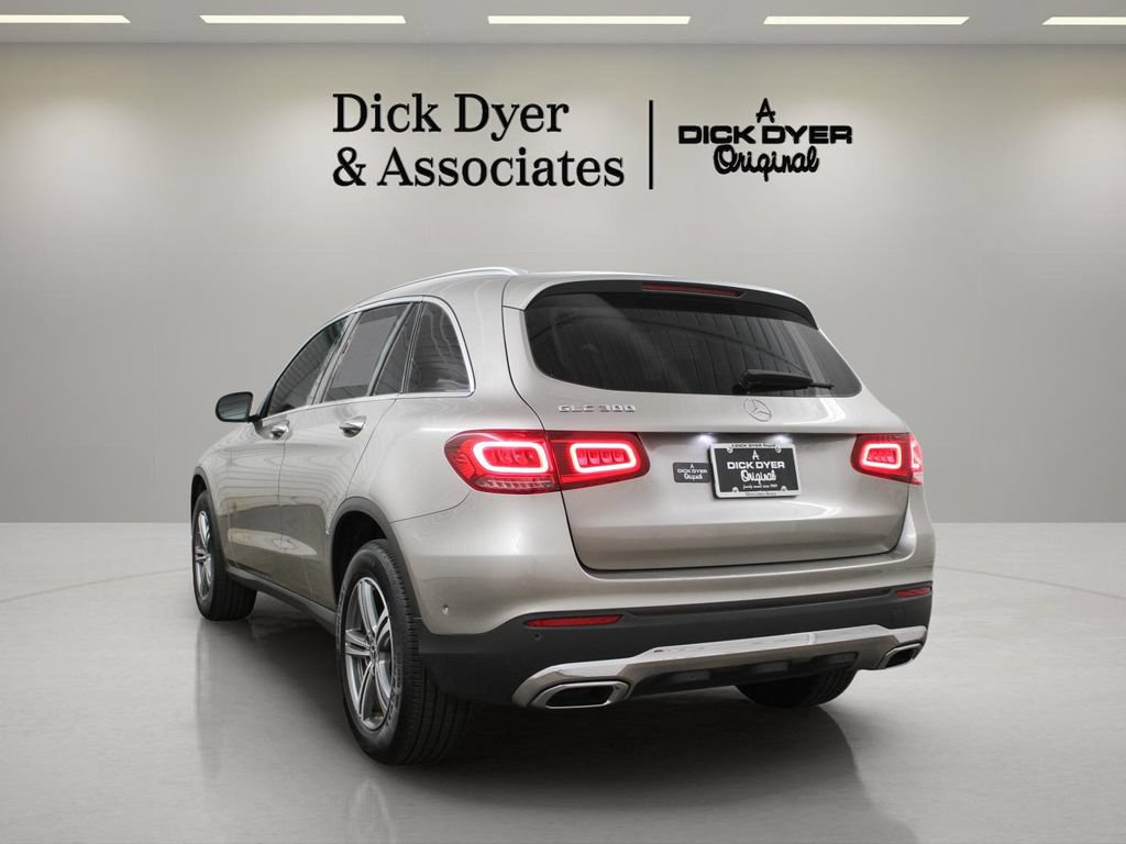 Used 2022 Mercedes-Benz GLC 300 image 9