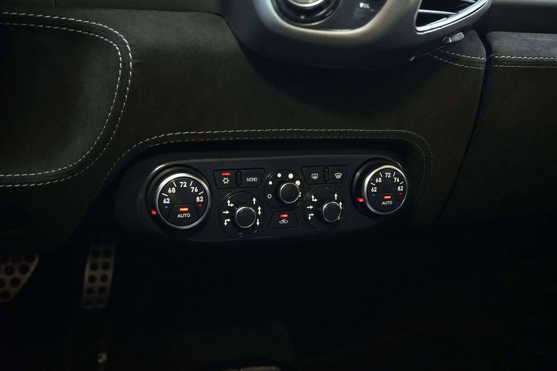 Used 2013 Ferrari 458 Spider RWD image 15