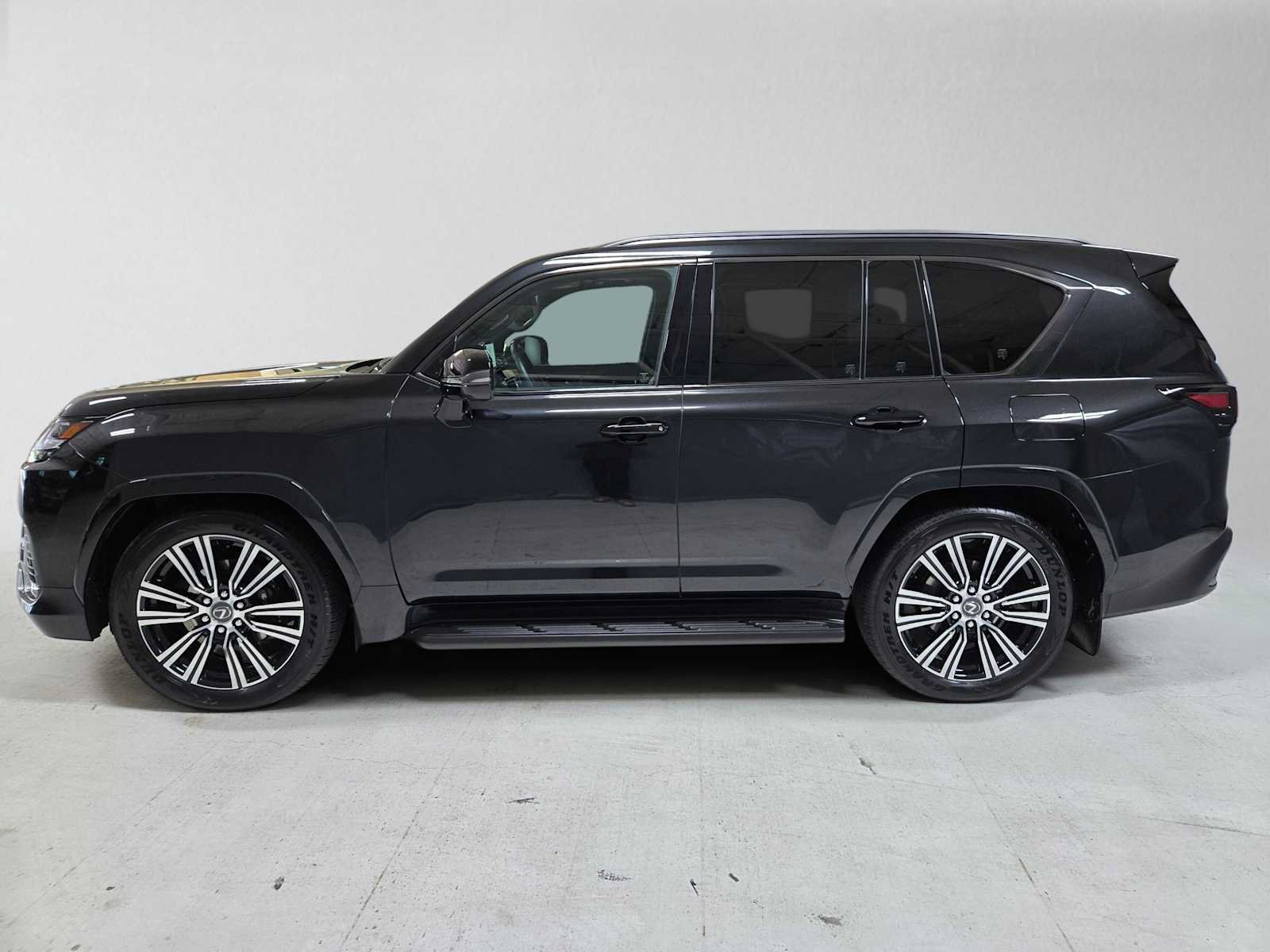 Used 2026 Lexus LX 600 4WD w/ Appearance Package image 6