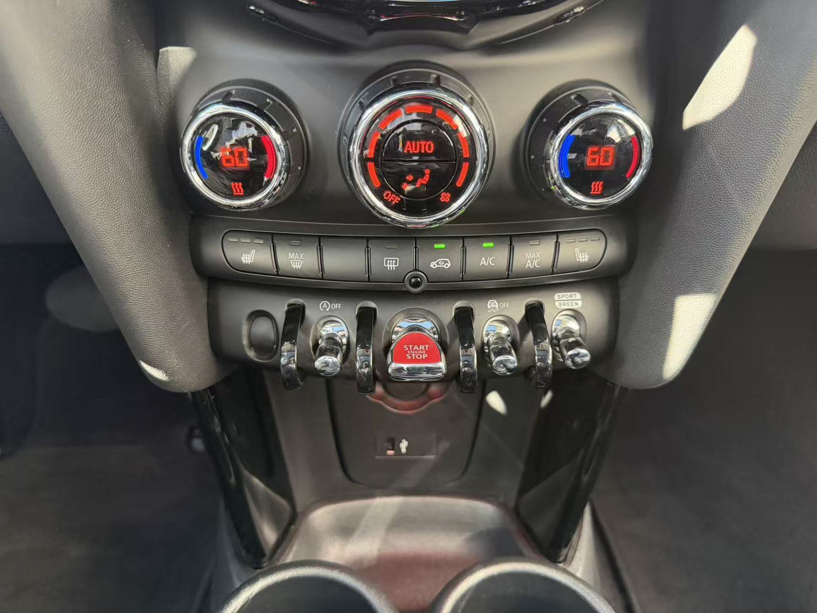 Used 2024 MINI Cooper S FWD image 18