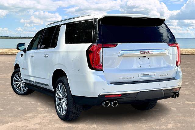 Used 2023 GMC Yukon XL Denali w/ Max Trailering Package image 4
