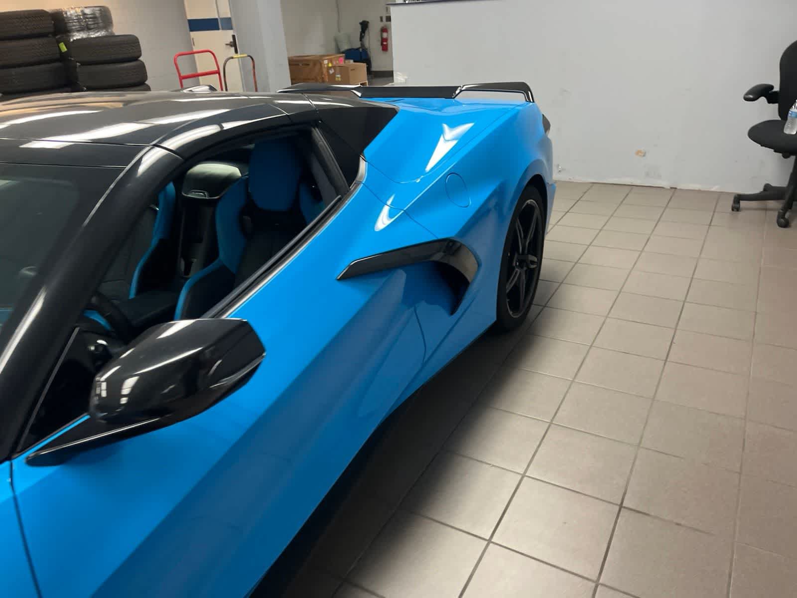 Used 2021 Chevrolet Corvette Stingray Premium Conv w/ Z51 Performance Package RWD image 7