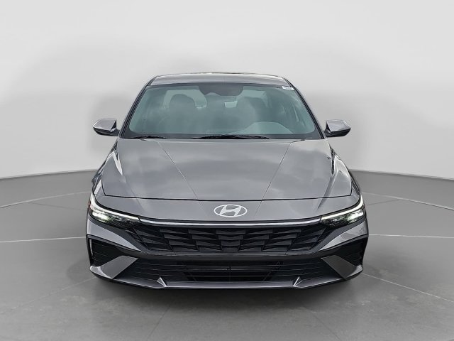 Used 2024 Hyundai Elantra SEL FWD image 10