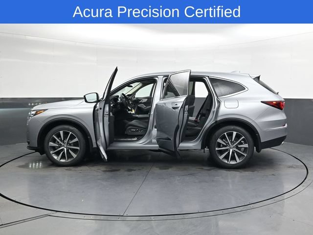 Used 2026 Acura MDX w/ Technology Package FWD image 42