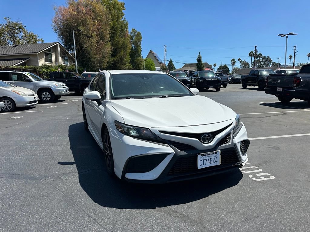 Certified 2024 Toyota Camry SE FWD image 5
