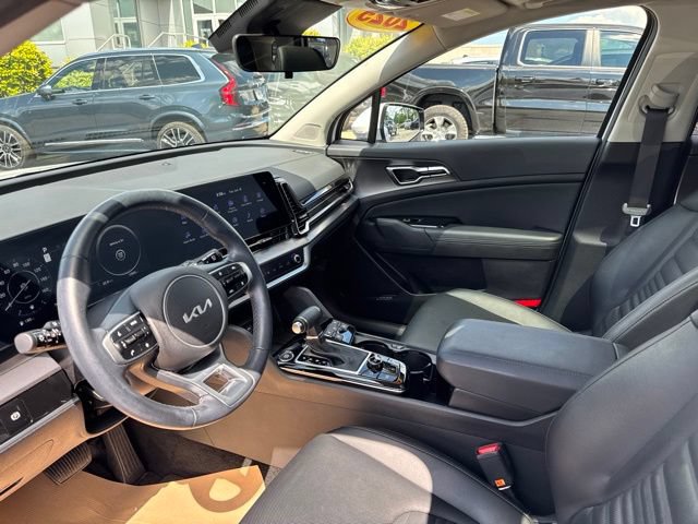 Used 2025 Kia Sportage SX FWD image 10