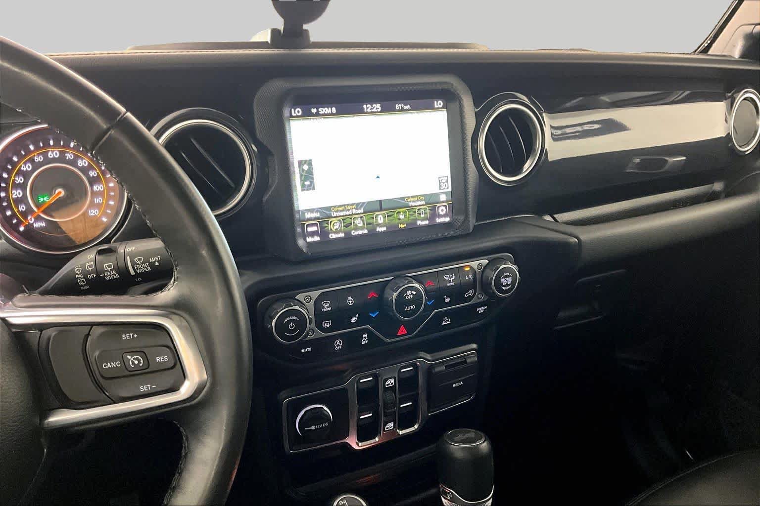 Used 2023 Jeep Wrangler Unlimited Sahara AWD/4WD image 7