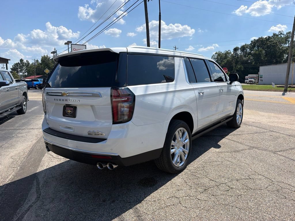 Used 2024 Chevrolet Suburban High Country w/ Advanced Technology Package AWD/4WD image 5