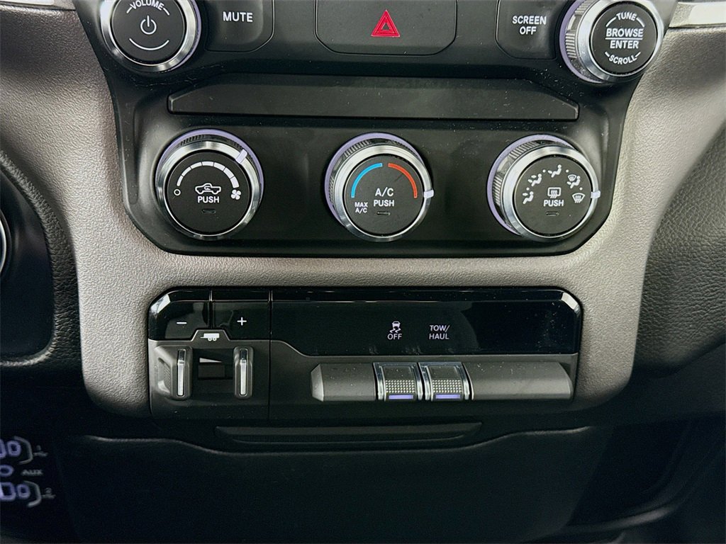 Used 2021 RAM 1500 Big Horn image 16