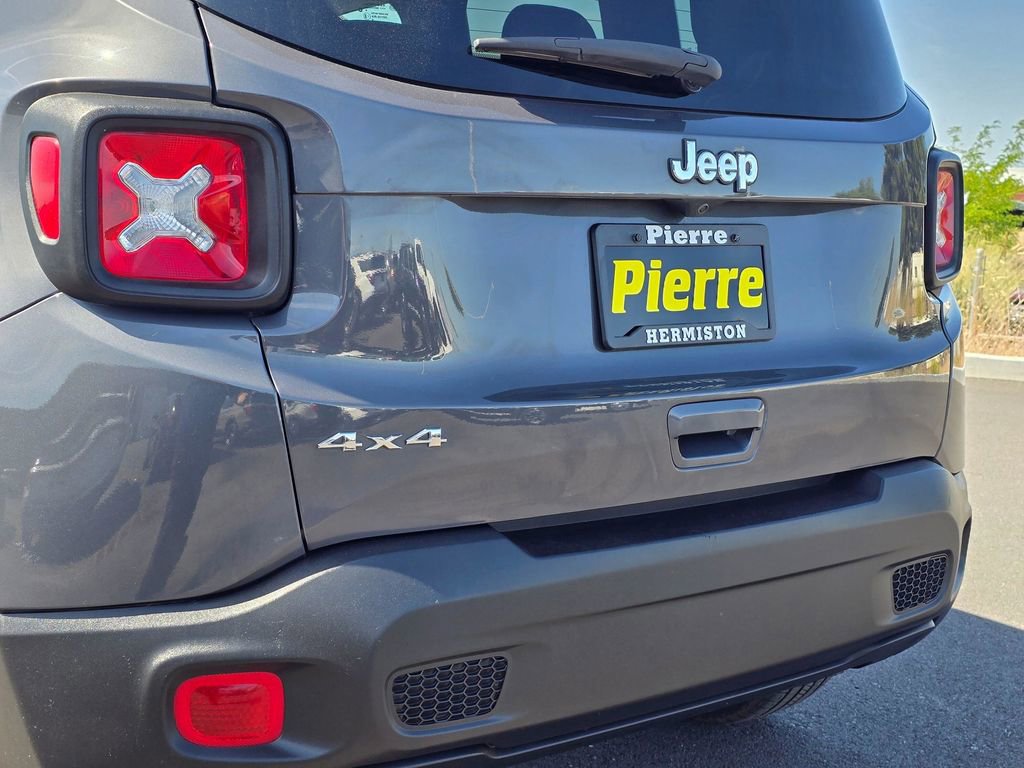 Used 2023 Jeep Renegade Latitude w/ Sun/Sound Group AWD/4WD image 7