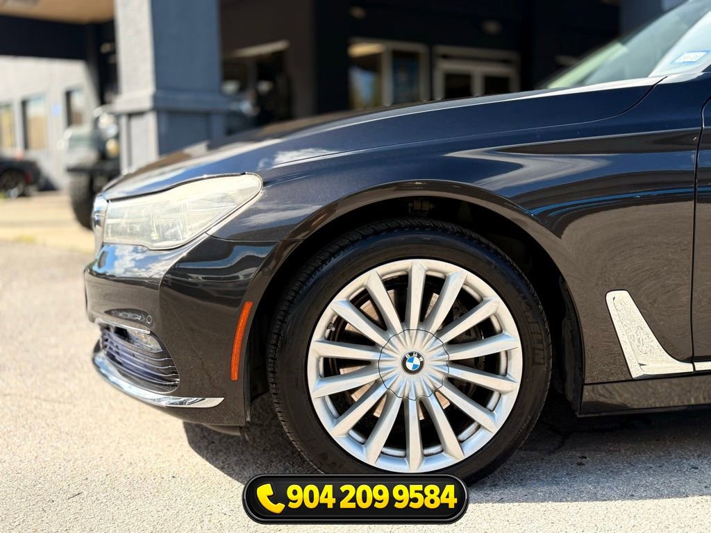 Used 2017 BMW 740i RWD image 12