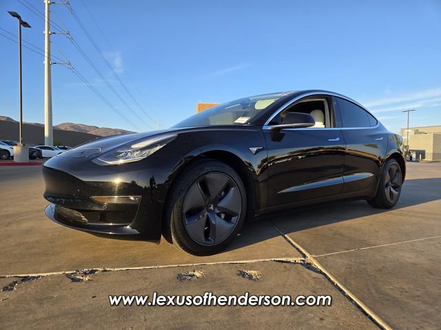 Used 2019 Tesla Model 3 Mid Range RWD image 2