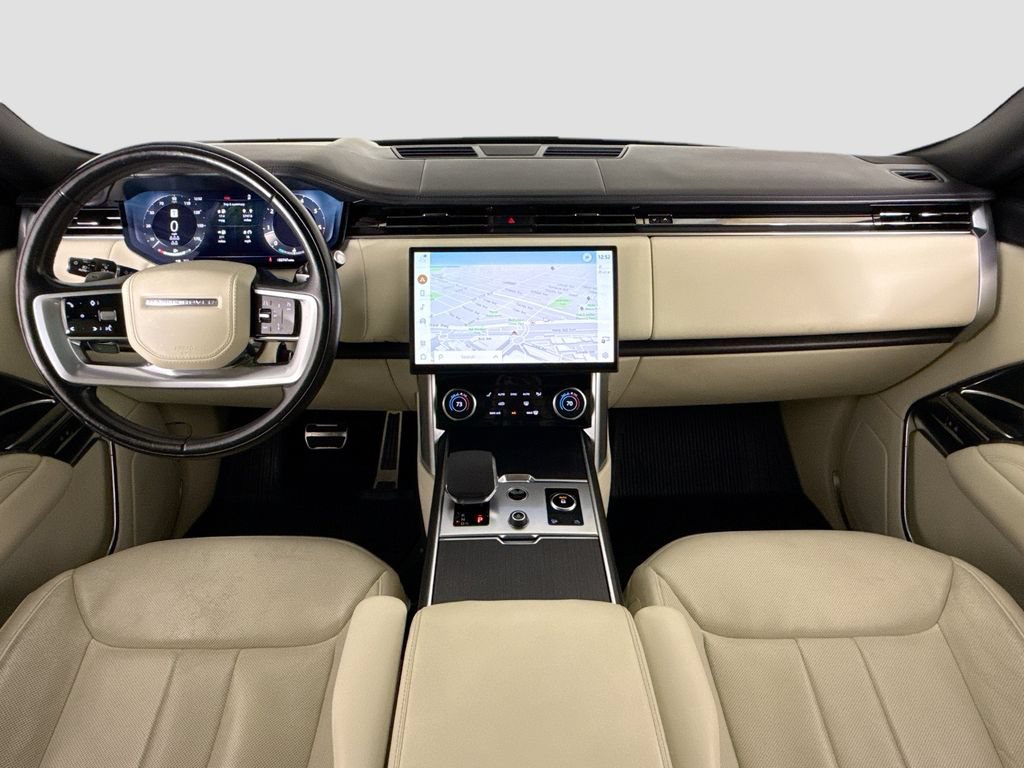 Used 2023 Land Rover Range Rover Long Wheelbase SE AWD/4WD image 9