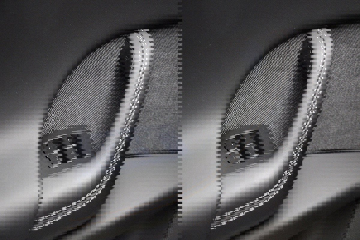 Used 2022 Tesla Model X Plaid image 7