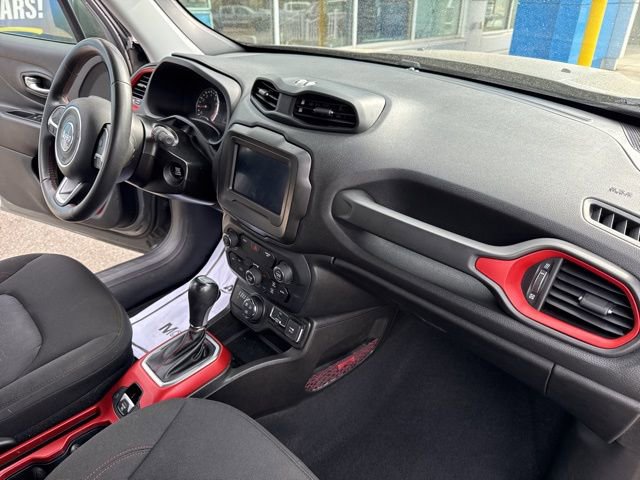 Used 2020 Jeep Renegade Trailhawk image 31