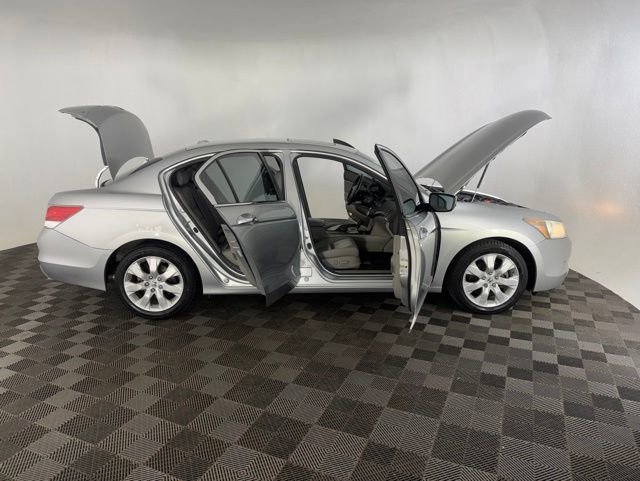 Used 2010 Honda Accord EX-L image 13