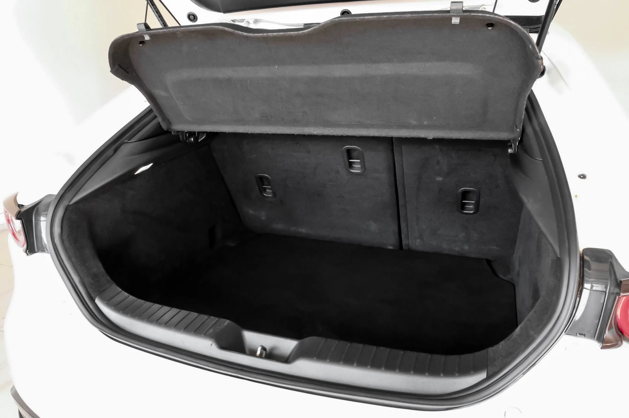 Used 2019 MAZDA MAZDA3 Hatchback w/ Preferred Package FWD image 52