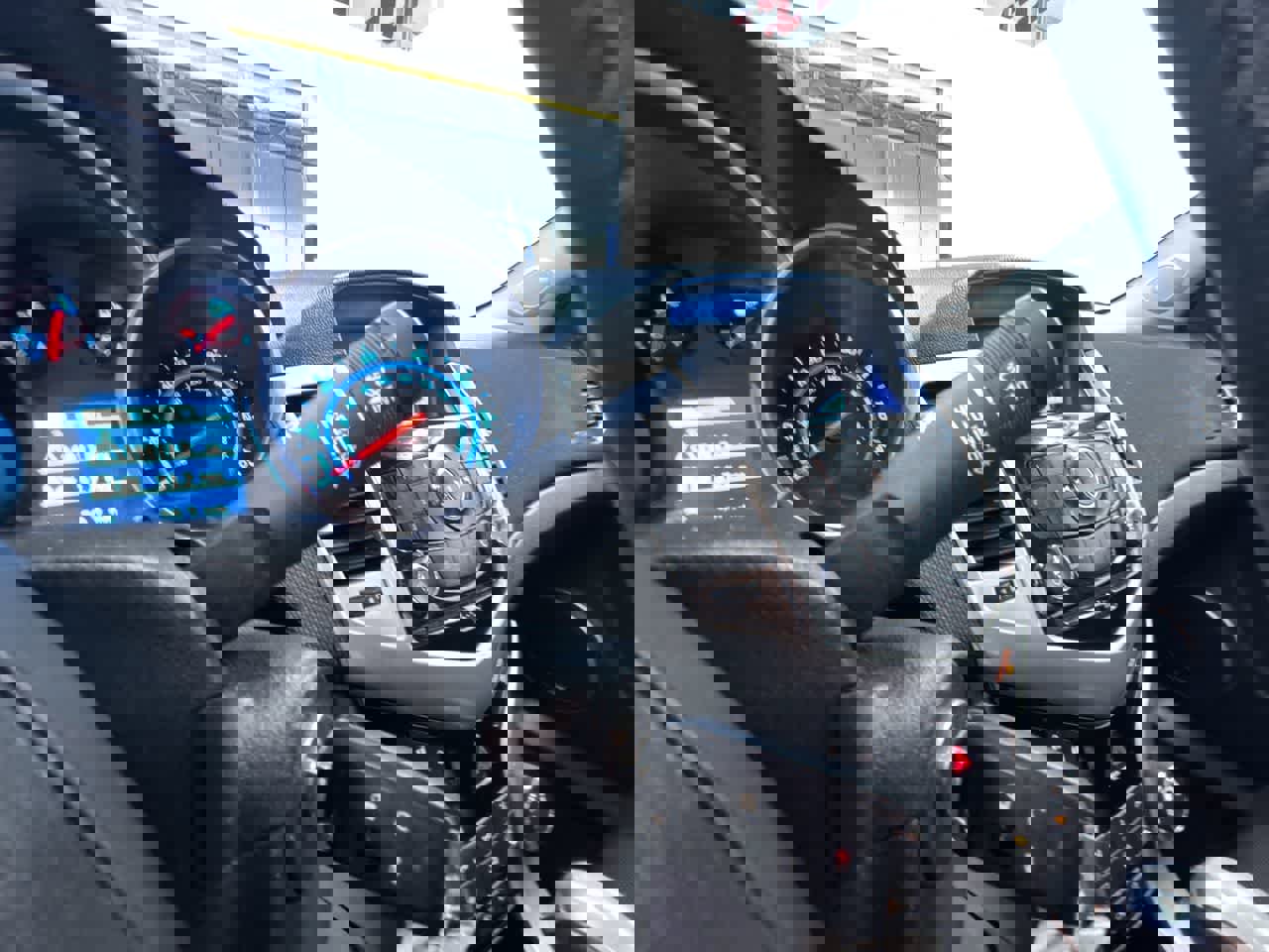 Used 2024 Chevrolet Trax RS w/ Driver Confidence Package image 17