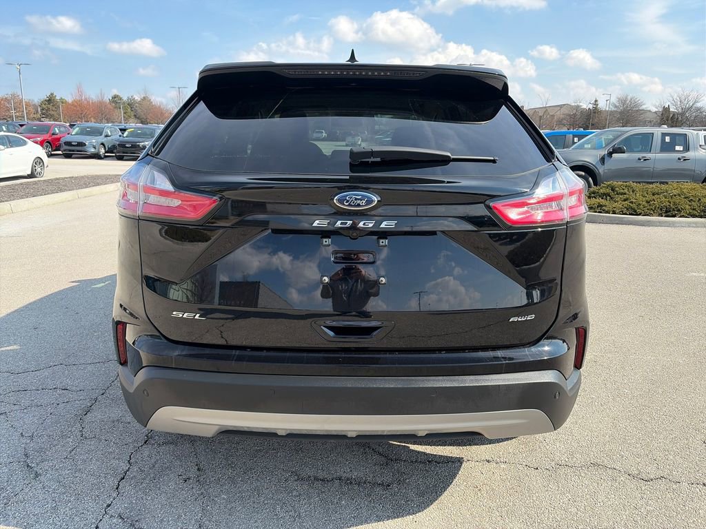 Used 2024 Ford Edge SEL w/ Convenience Package AWD/4WD image 6