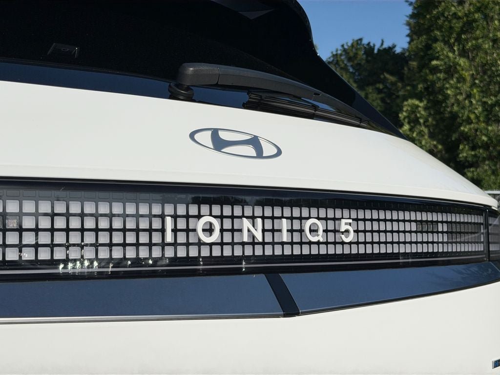 Used 2025 Hyundai Ioniq 5 Limited AWD/4WD image 34