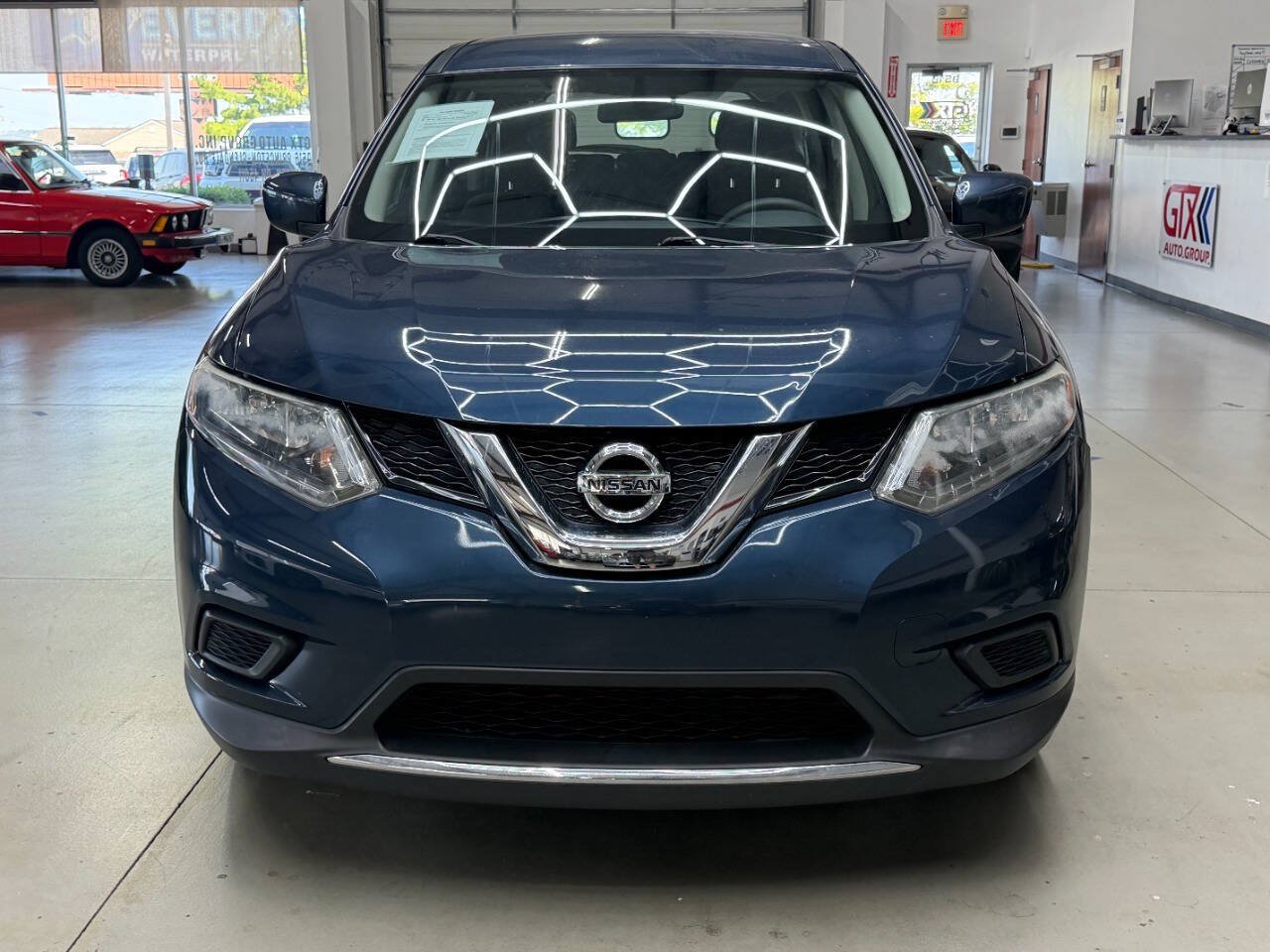 Used 2016 Nissan Rogue S AWD/4WD image 6
