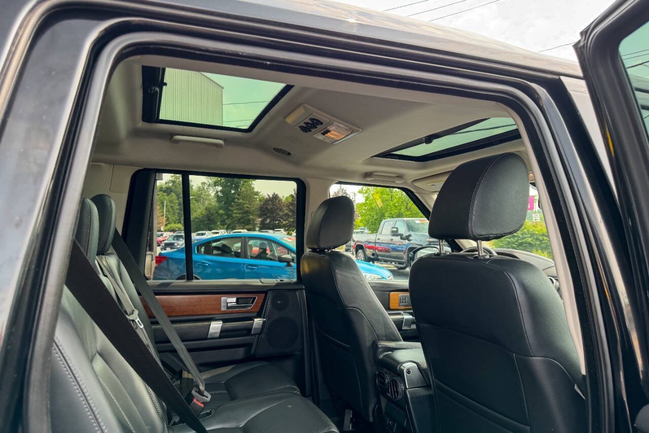 Used 2016 Land Rover LR4 HSE LUX AWD/4WD image 17