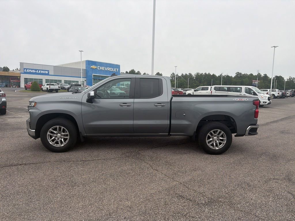 Used 2020 Chevrolet Silverado 1500 LT w/ All-Star Edition AWD/4WD image 2