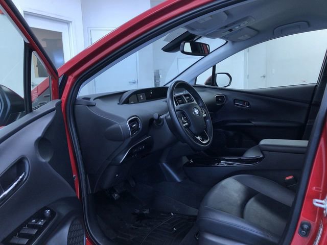Certified 2021 Toyota Prius XLE image 11