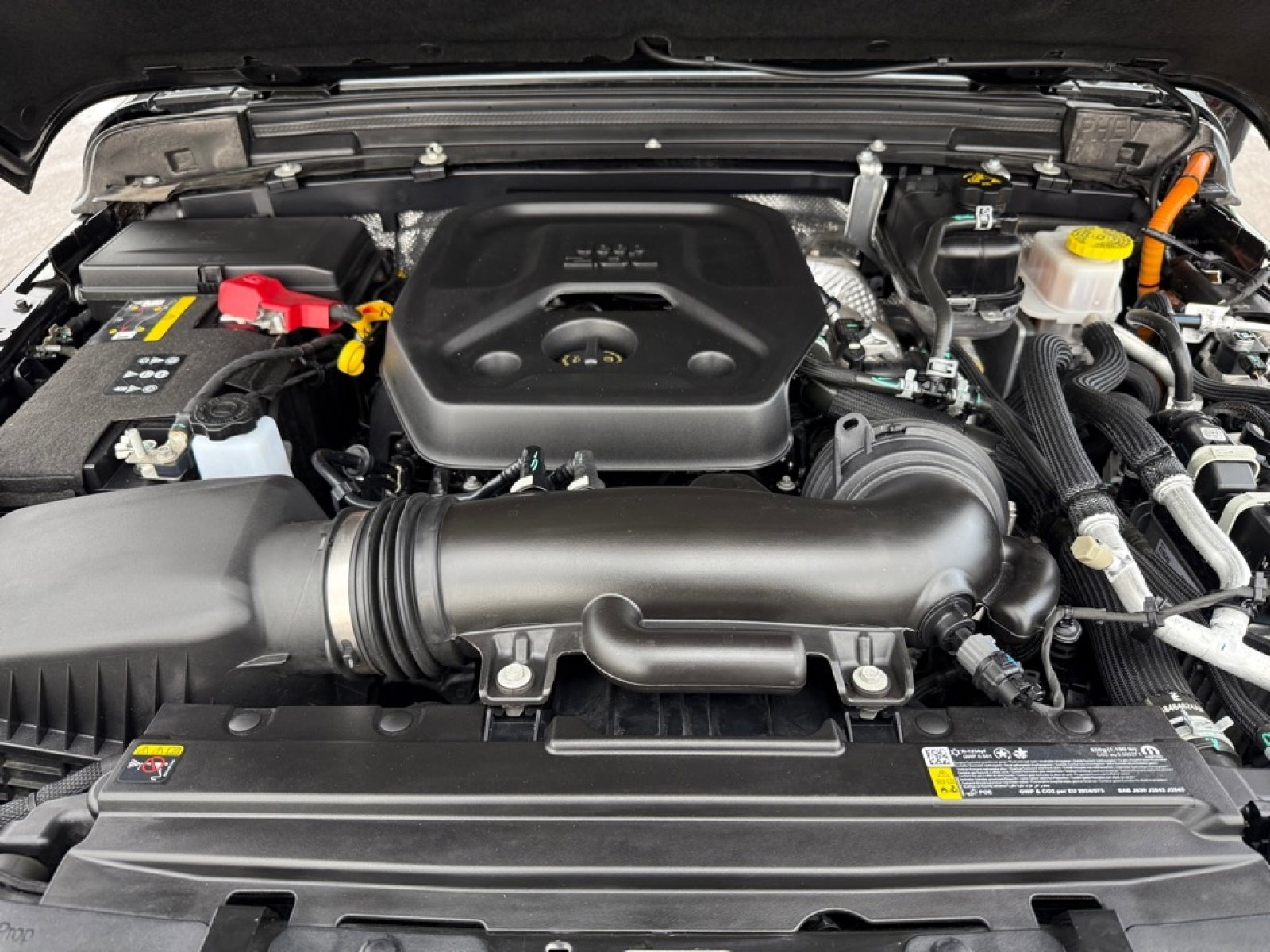 Used 2025 Jeep Wrangler Unlimited Sahara image 40