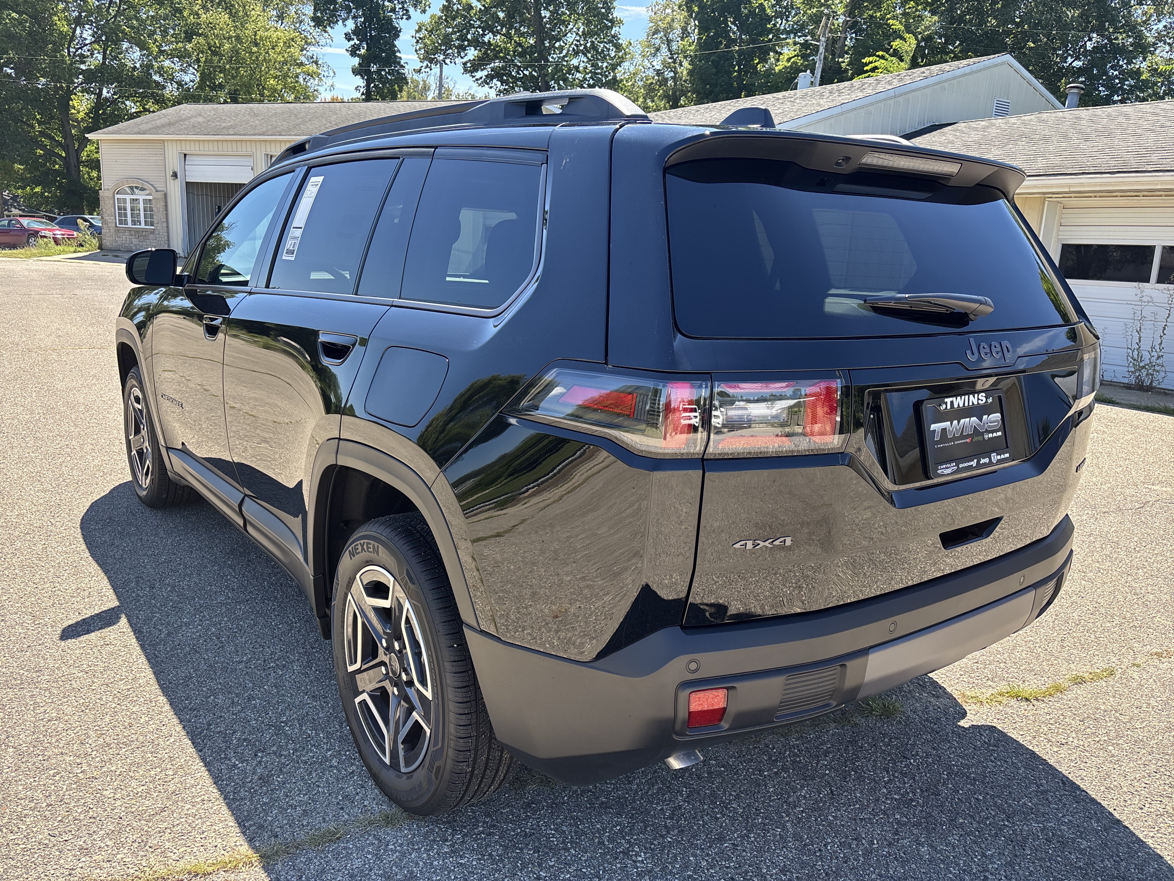 New 2026 Jeep Cherokee Laredo AWD/4WD image 6