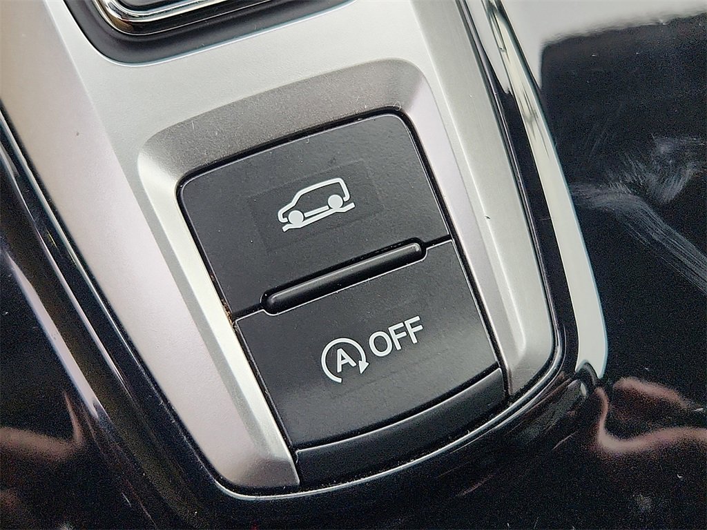 Used 2021 Honda Pilot Elite image 25