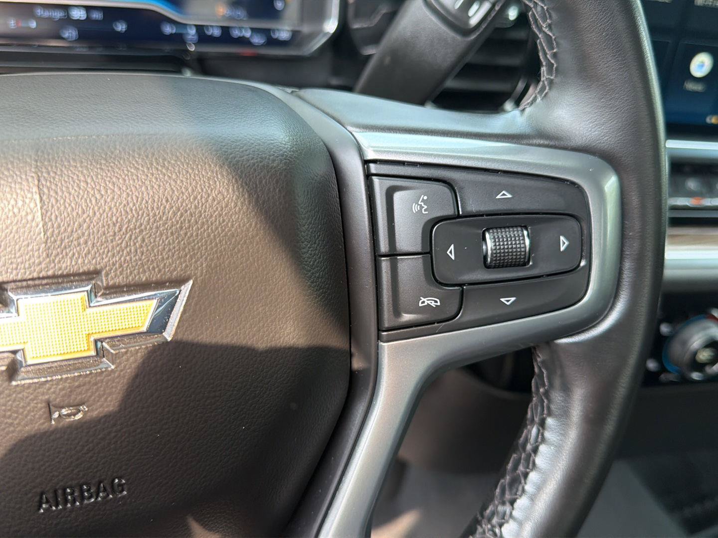 Used 2024 Chevrolet Silverado 1500 LT AWD/4WD image 17